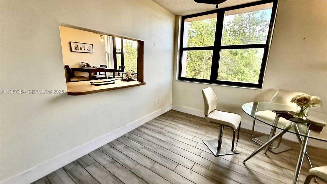 6800 Cypress Rd, Unit 501, Plantation, FL 33317 Photo