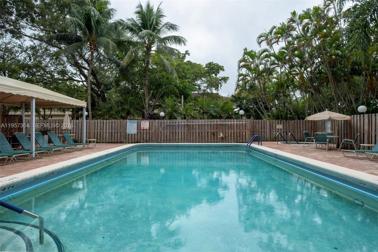 6800 Cypress Rd, Unit 501, Plantation, FL 33317 Photo