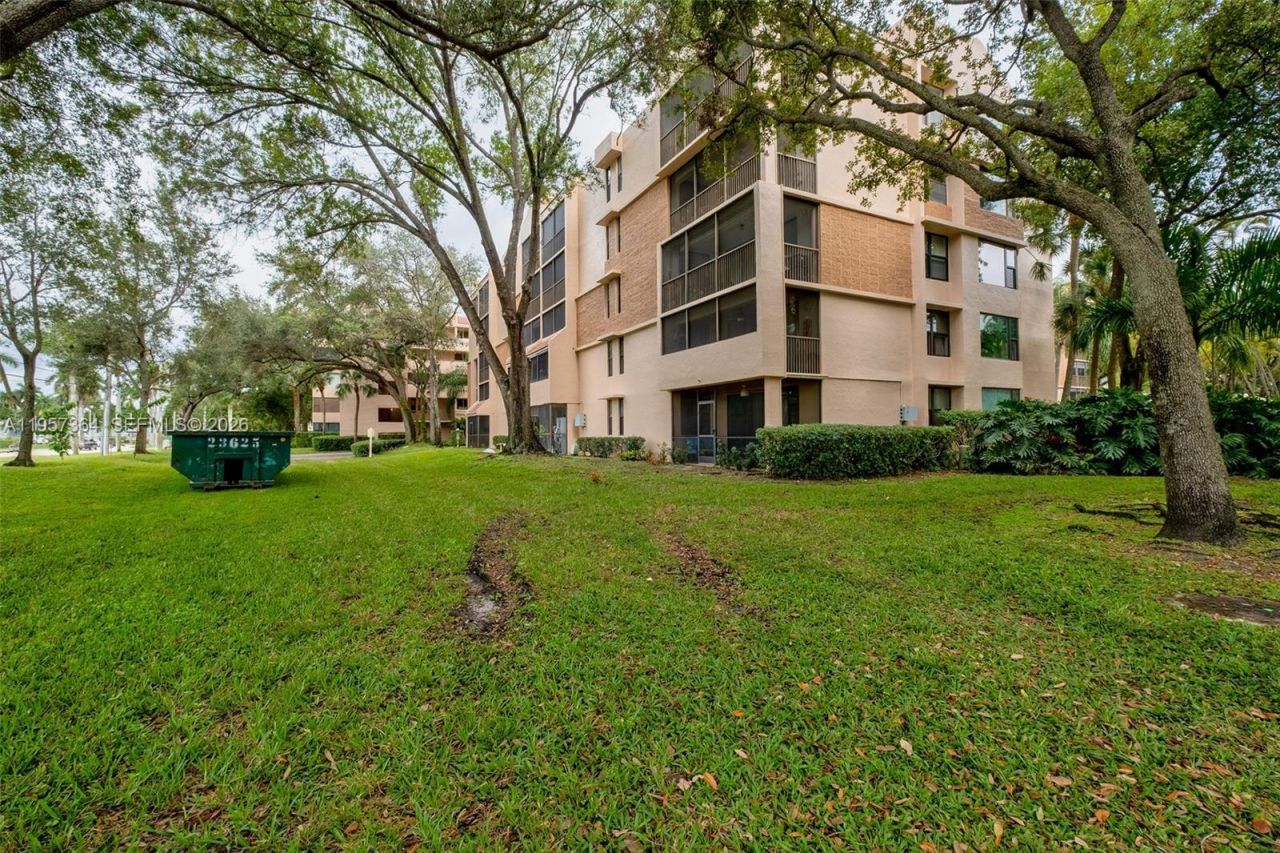 6800 Cypress Rd, Unit 501, Plantation, FL 33317 Photo