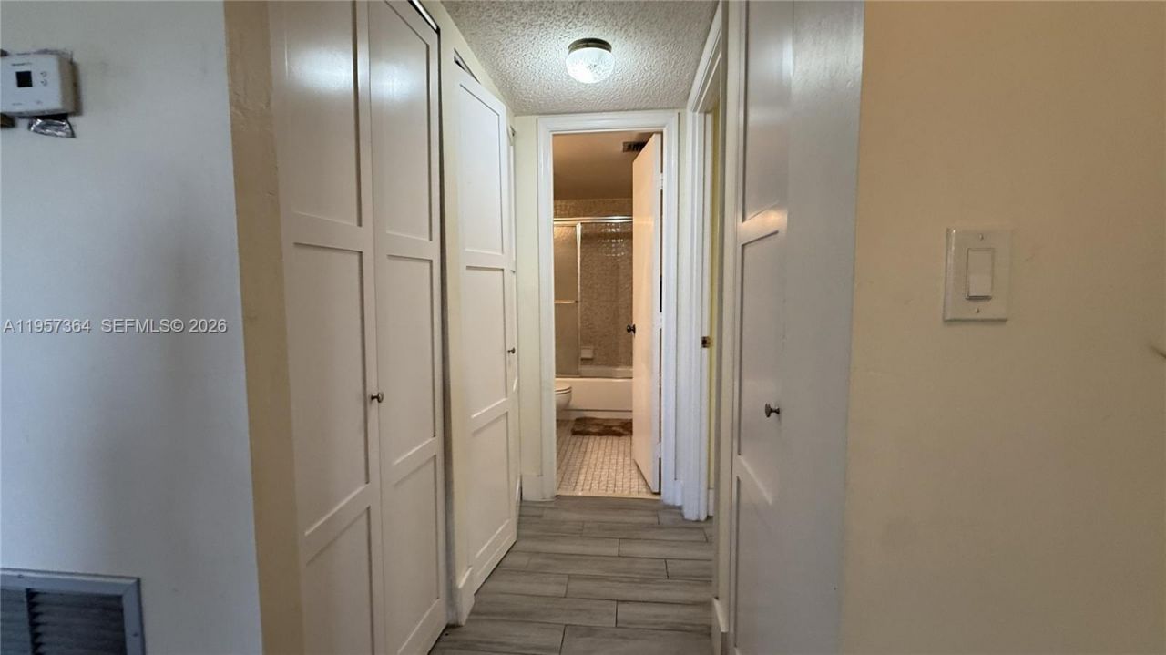 6800 Cypress Rd, Unit 501, Plantation, FL 33317 Photo