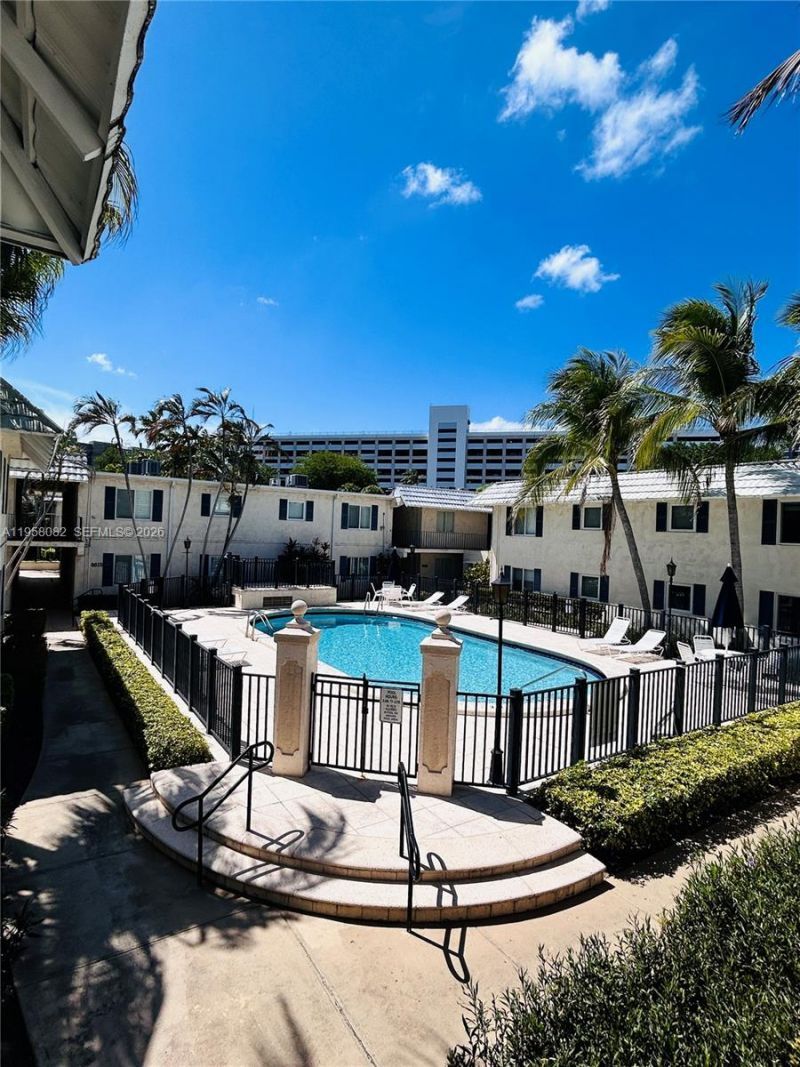 8603 SW 68th Ct, Unit 22, Miami, FL 33143 Photo