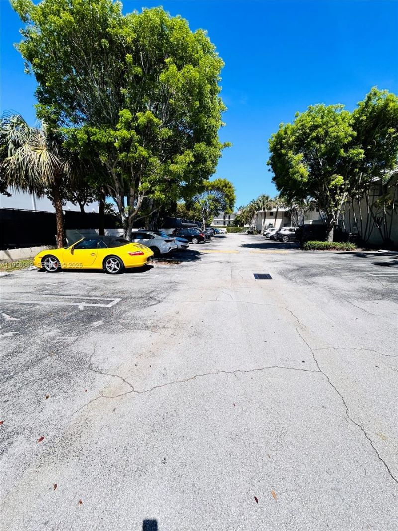 8603 SW 68th Ct, Unit 22, Miami, FL 33143 Photo