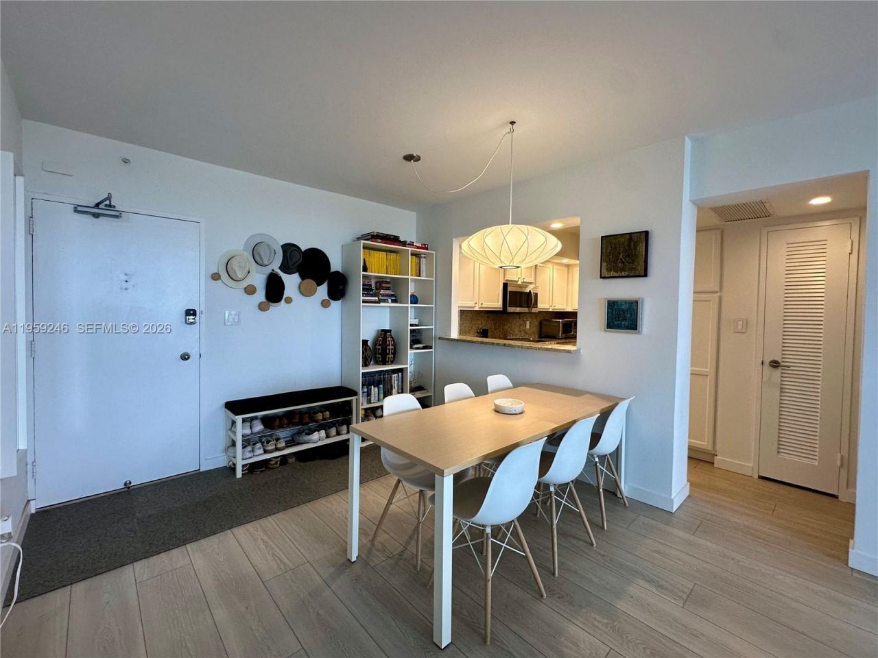 5600 Collins Ave , Unit 8P, Miami Beach, FL 33140 Photo