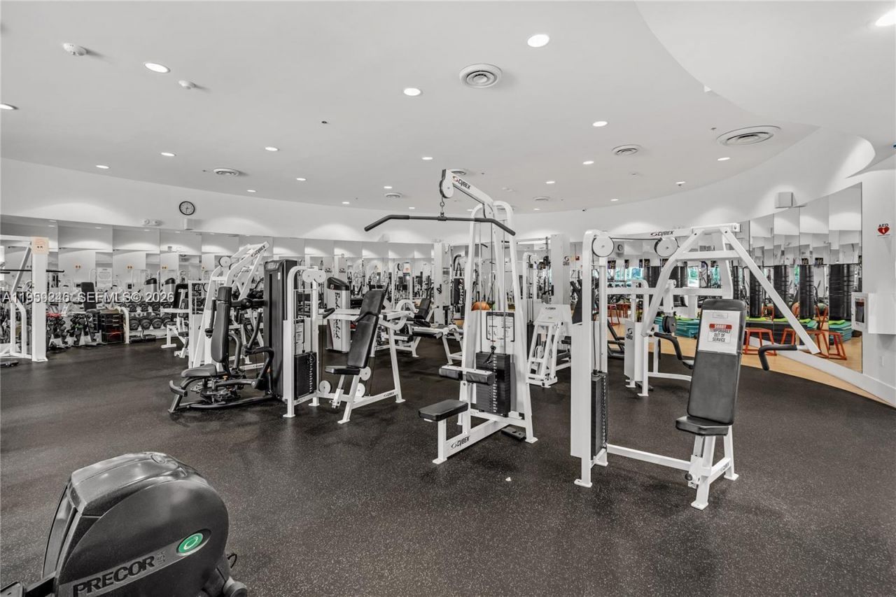 5600 Collins Ave , Unit 8P, Miami Beach, FL 33140 Photo