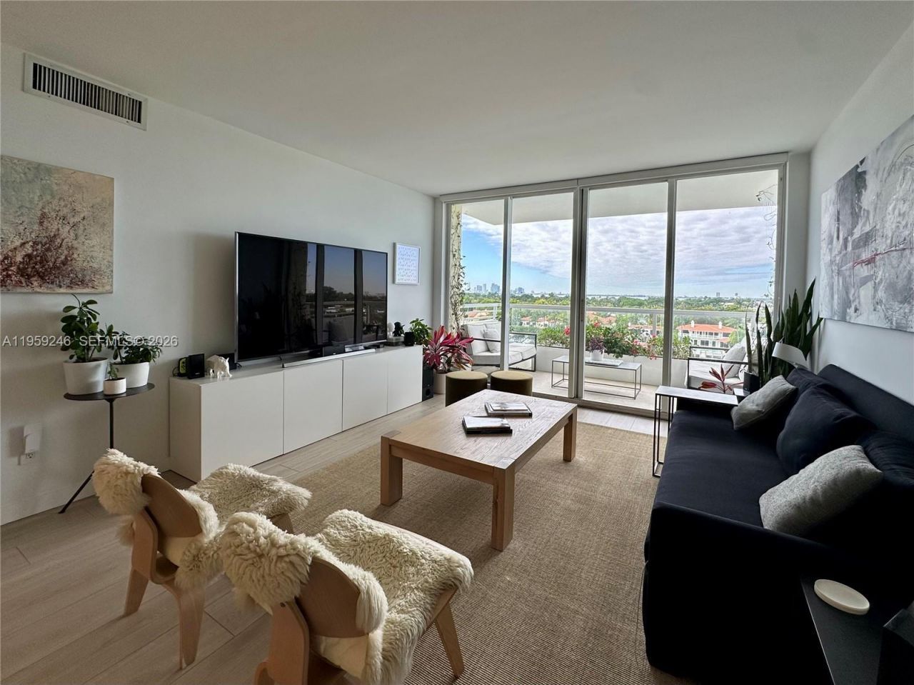 5600 Collins Ave , Unit 8P, Miami Beach, FL 33140 Photo