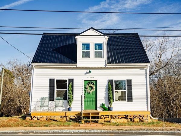 11794 Academy Street , Milton, NC 27305