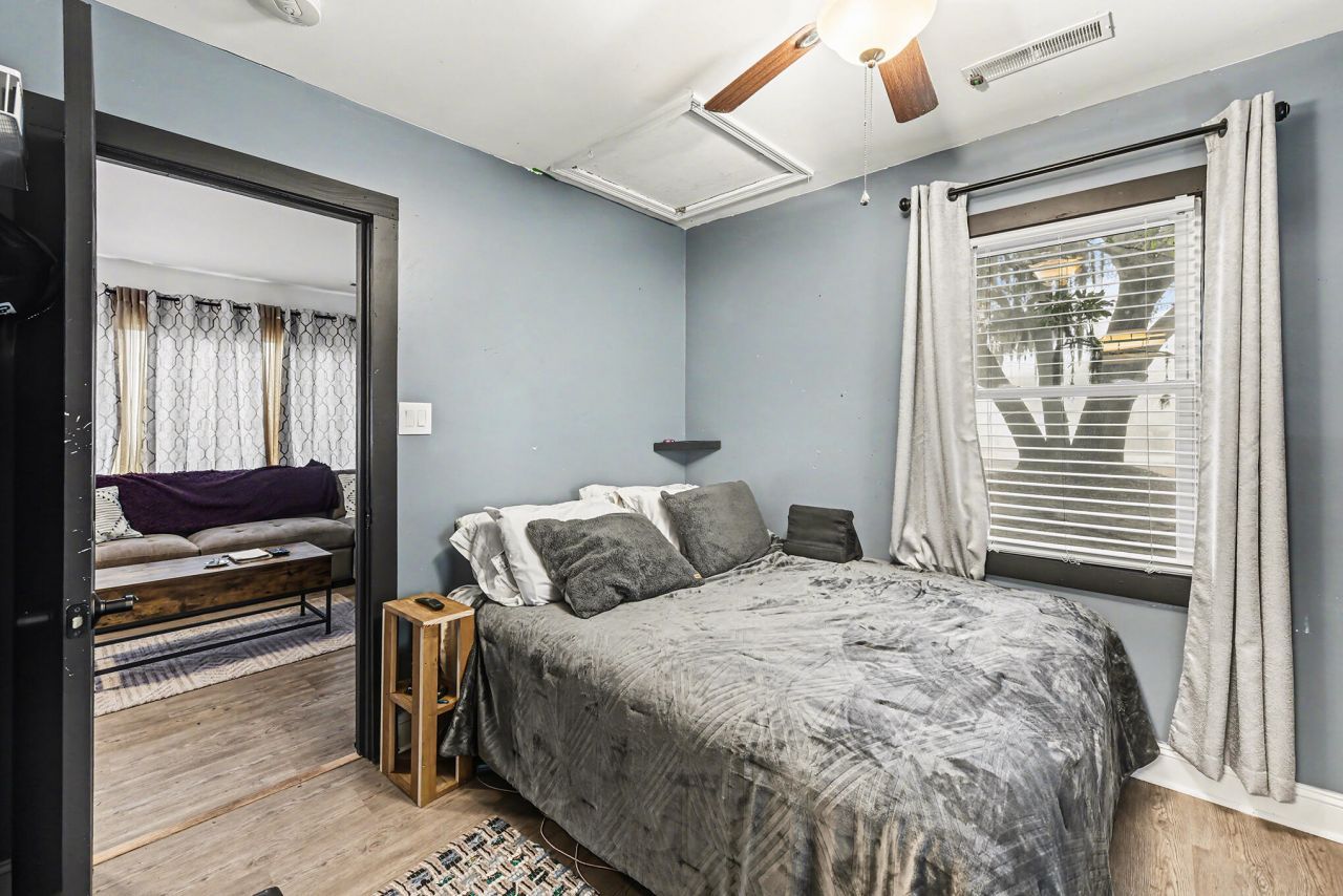 191 Wappoo Road Photo 10