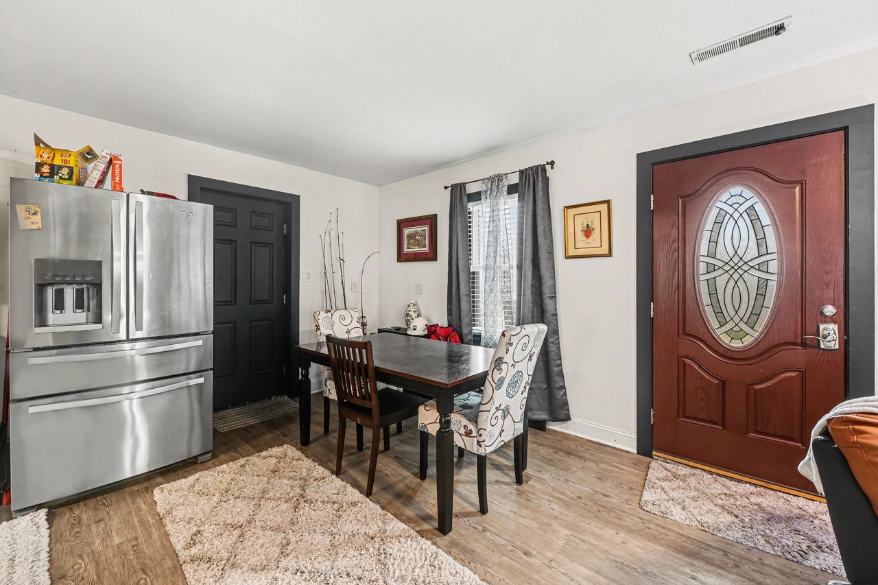 191 Wappoo Road Photo 12