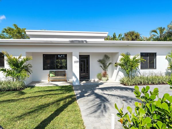 385 Linda Lane, West Palm Beach, FL 33405