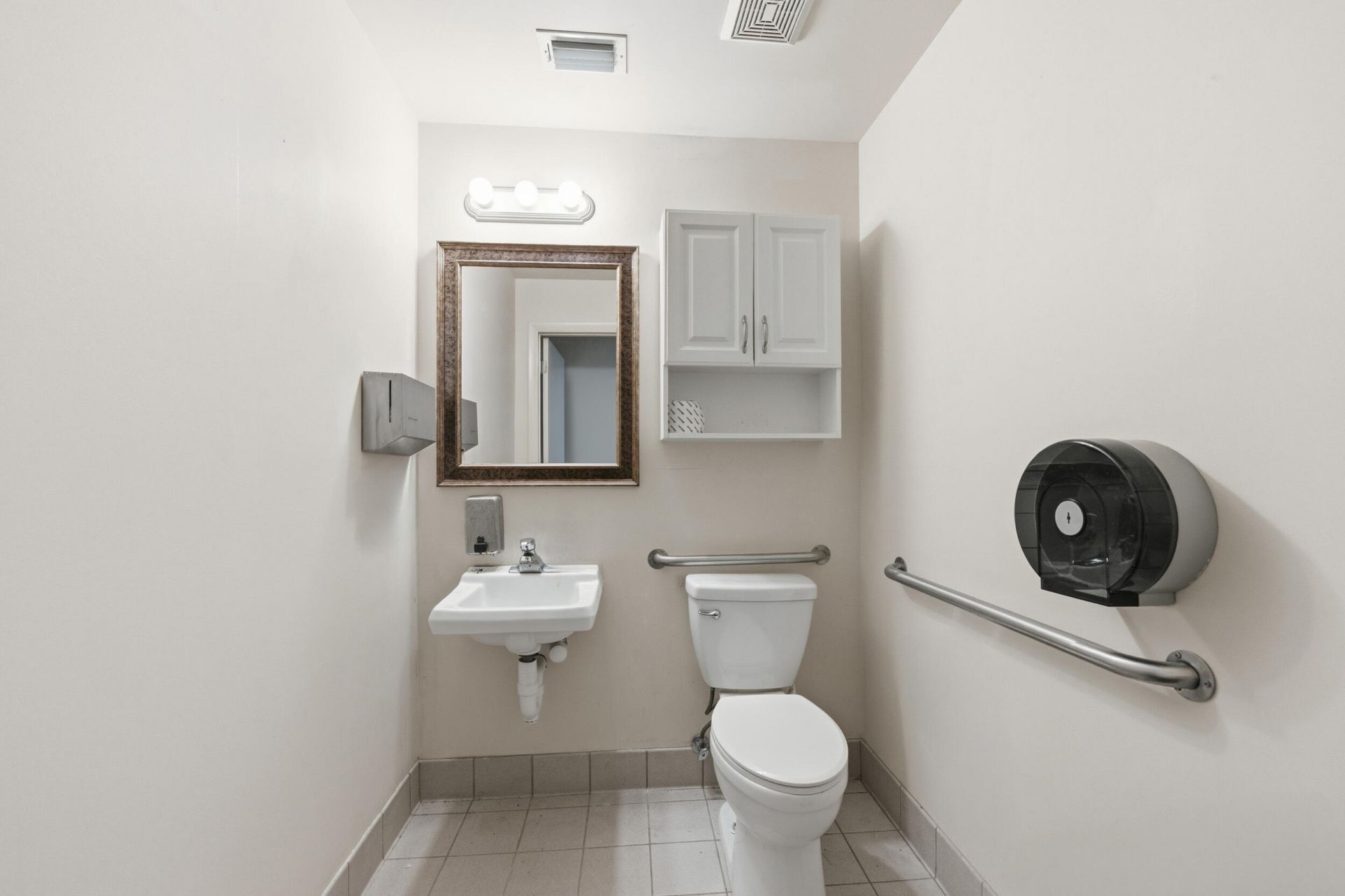 2518 SE Willoughby Boulevard, Unit 2518, Stuart, FL 34994 Photo