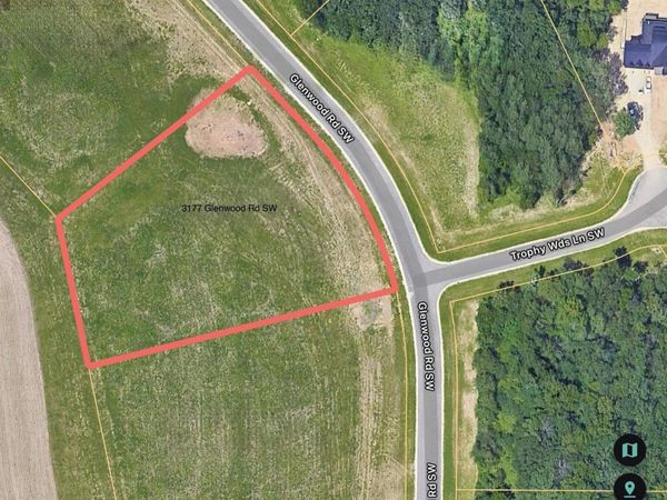 3177 Glenwood Road SW, Rochester, MN 55902