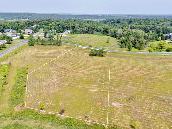 3976 Mayo Woodlands Road SW, Rochester, MN 55902