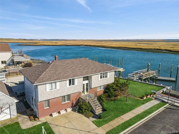 255 Delaware Avenue, Island Park, NY 11558