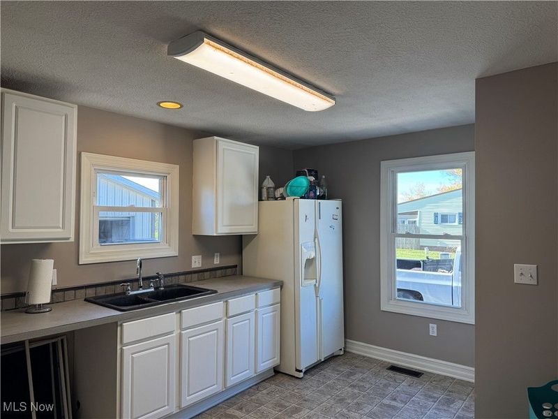 5392 Walters Street NE, East Canton, OH 44730 Photo 8