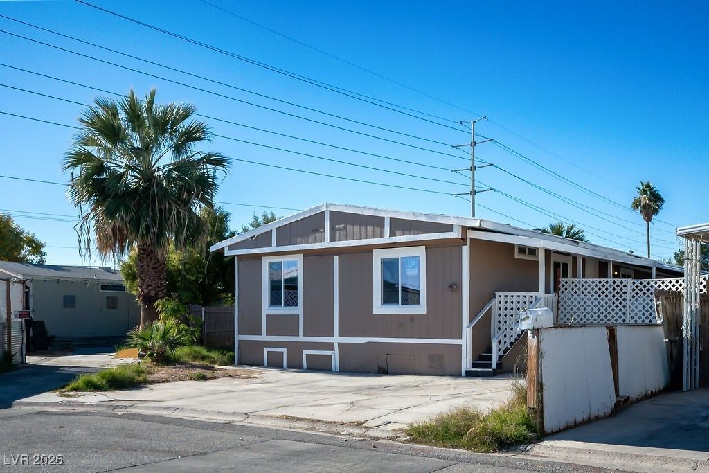 2879 Green Tree Avenue, Las Vegas, NV 89142 Main Photo