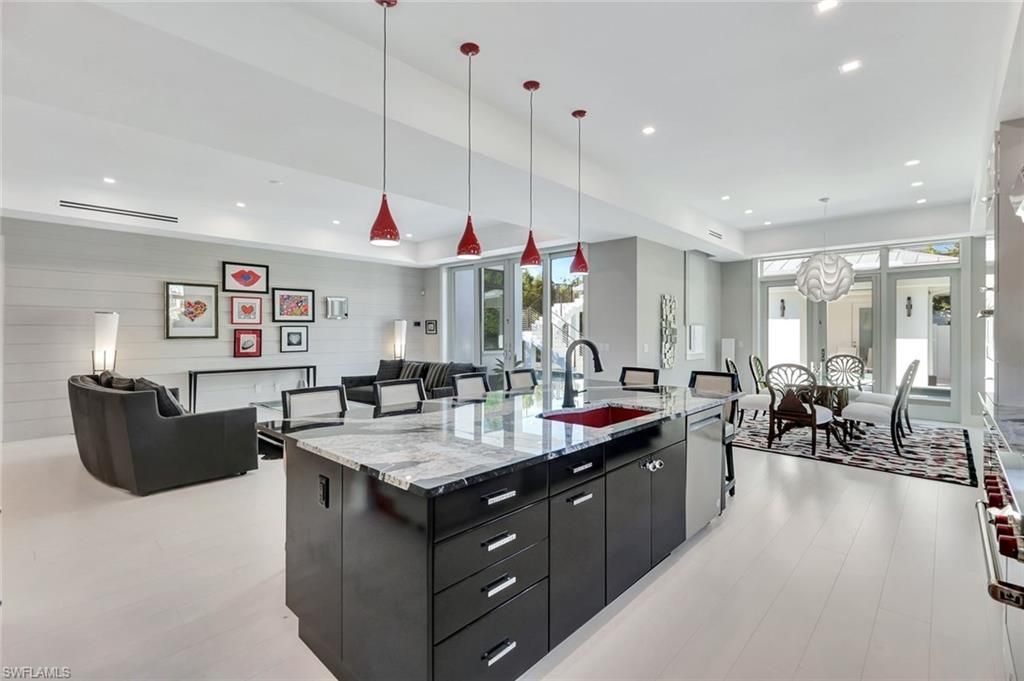 739 5th Ave N, Naples, FL 34102 Photo