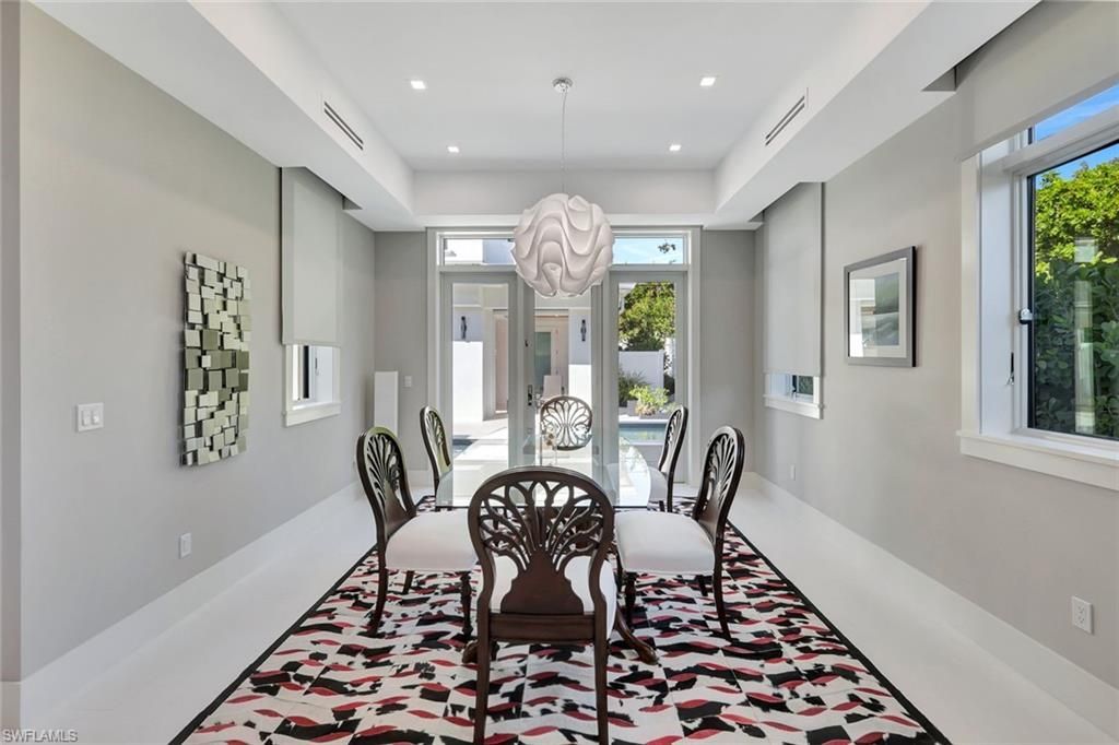 739 5th Ave N, Naples, FL 34102 Photo