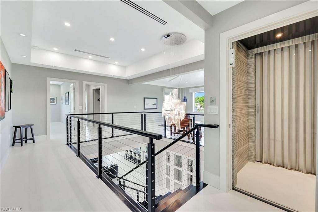739 5th Ave N, Naples, FL 34102 Photo