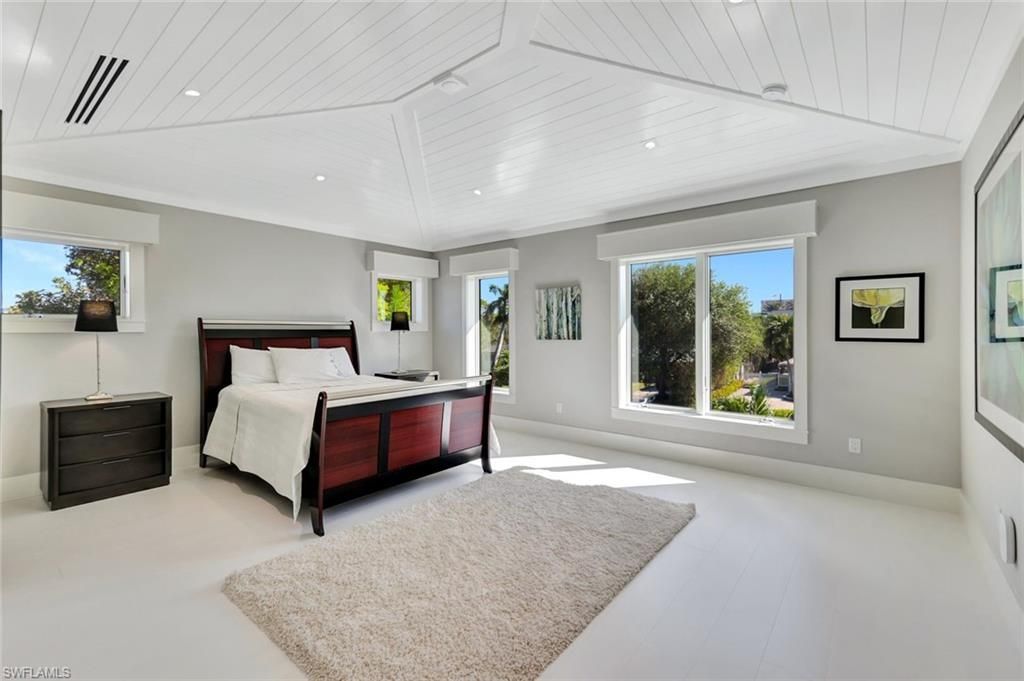 739 5th Ave N, Naples, FL 34102 Photo