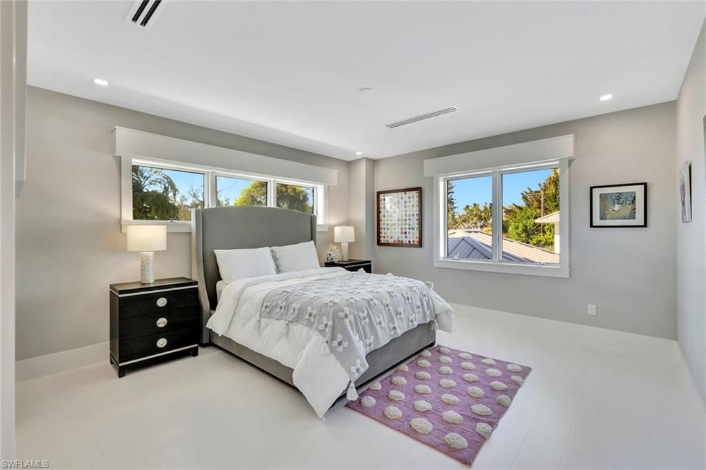 739 5th Ave N, Naples, FL 34102 Photo