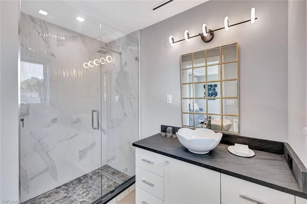 739 5th Ave N, Naples, FL 34102 Photo