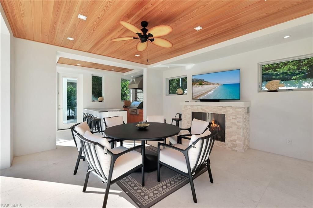 739 5th Ave N, Naples, FL 34102 Photo
