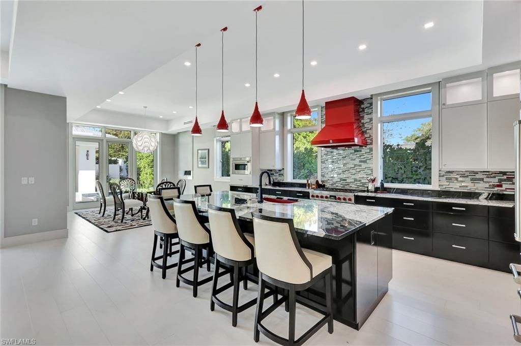 739 5th Ave N, Naples, FL 34102 Photo