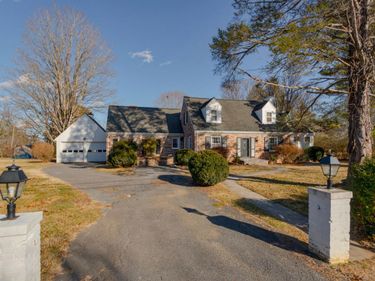 203 Johnstone St, Lexington, VA 24450