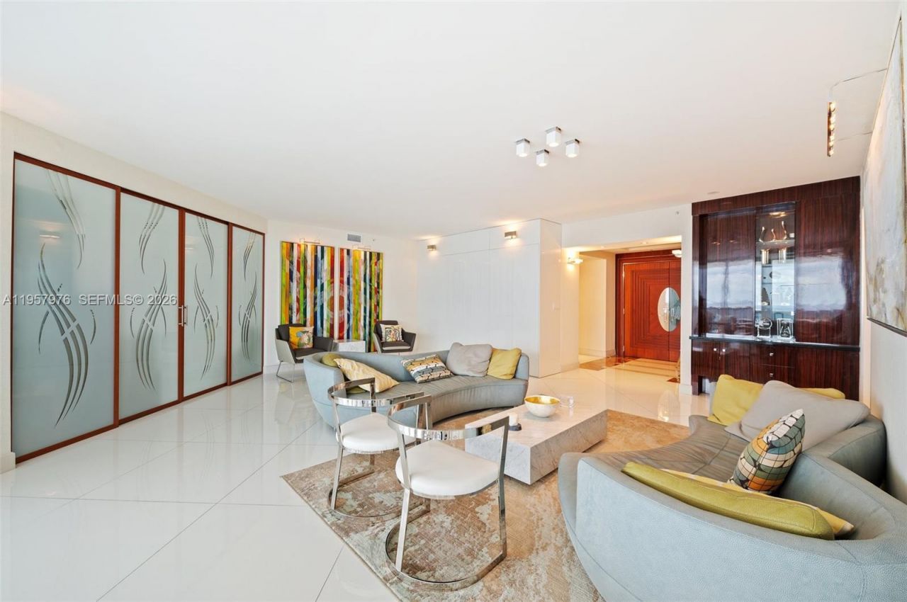 18201 Collins Ave, Unit 5201, Sunny Isles Beach, FL 33160 Photo