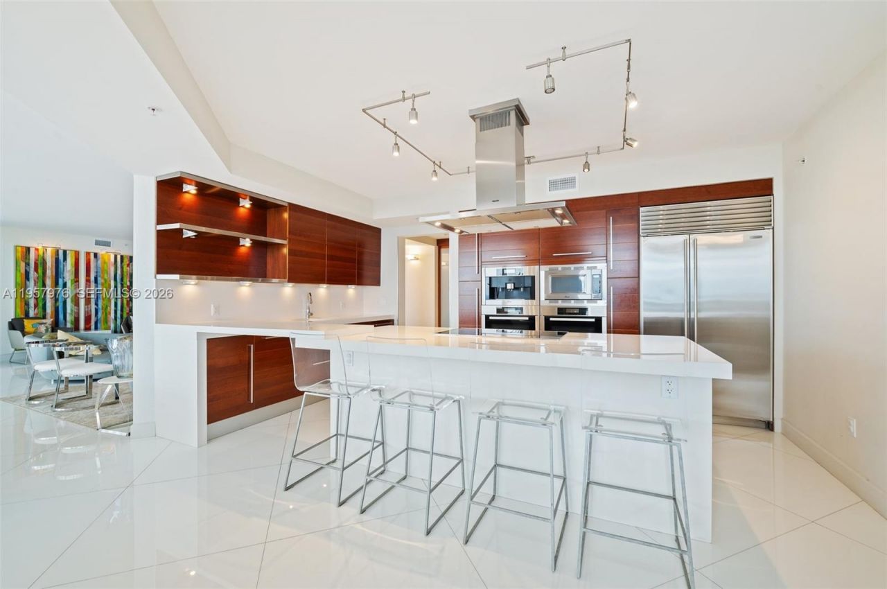 18201 Collins Ave, Unit 5201, Sunny Isles Beach, FL 33160 Photo