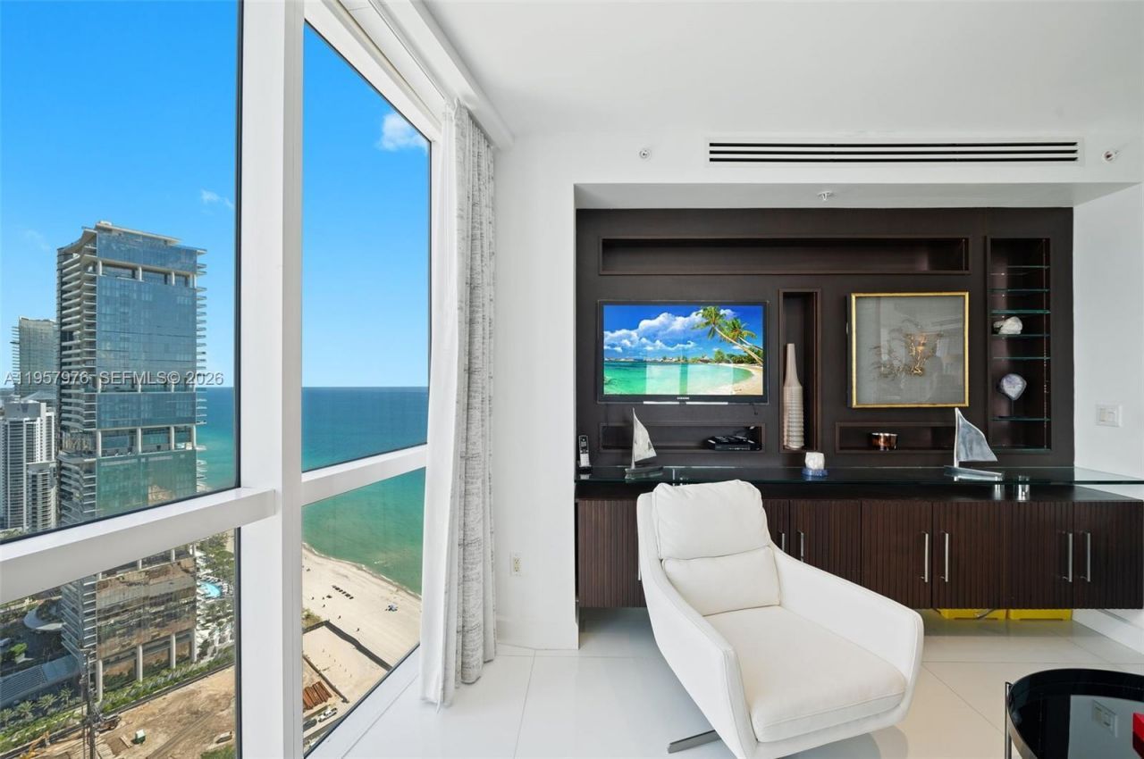 18201 Collins Ave, Unit 5201, Sunny Isles Beach, FL 33160 Photo