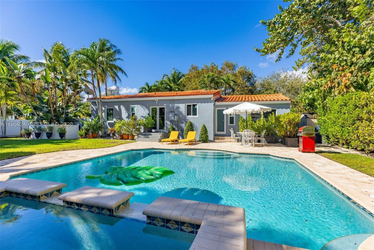 9301 NW 2nd Pl, Miami Shores, FL 33150 Photo