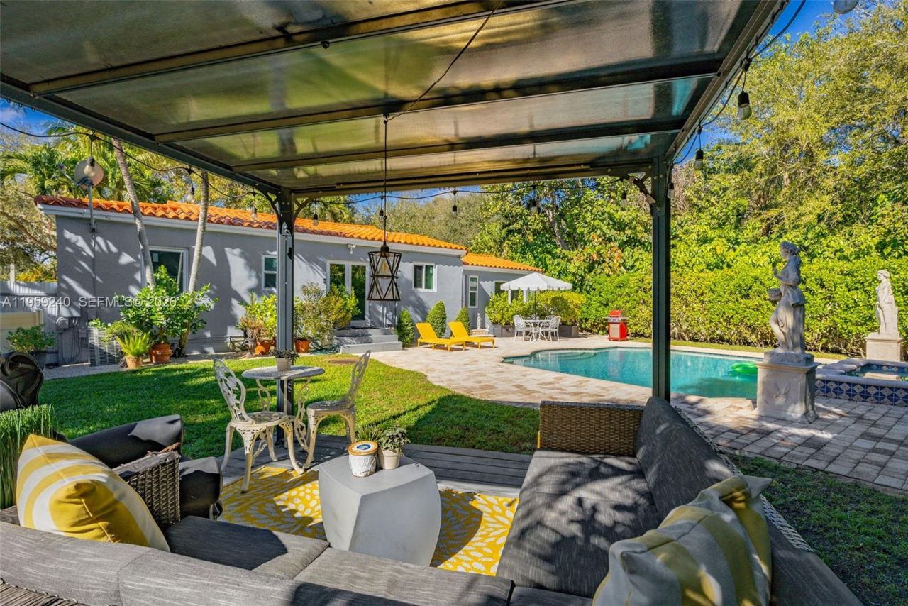 9301 NW 2nd Pl, Miami Shores, FL 33150 Photo