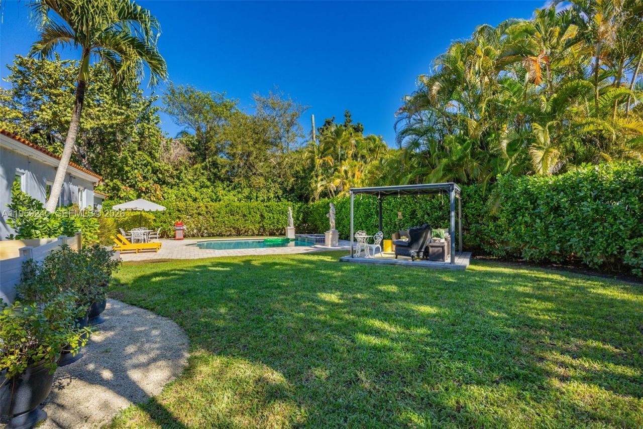 9301 NW 2nd Pl, Miami Shores, FL 33150 Photo