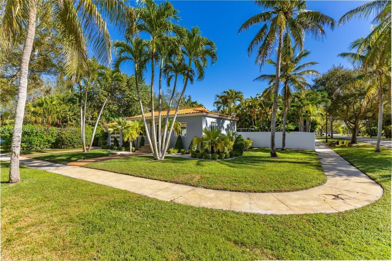 9301 NW 2nd Pl, Miami Shores, FL 33150 Photo