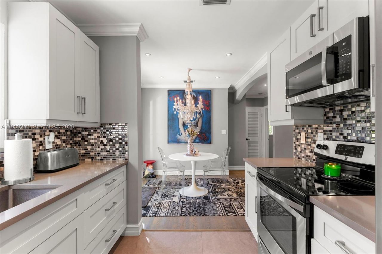 9301 NW 2nd Pl, Miami Shores, FL 33150 Photo