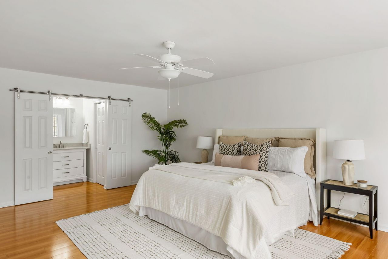 1195 Parkway Drive Photo 14