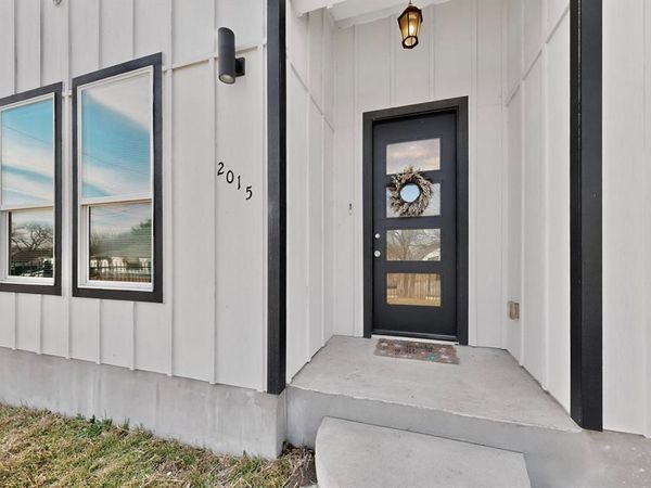 2015 Volga Avenue, Dallas, TX 75216