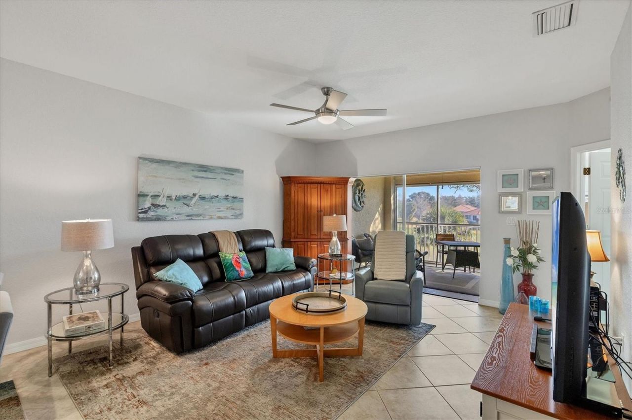 6342 Grand Oak Circle, Unit 204, Bradenton, FL 34203 Photo