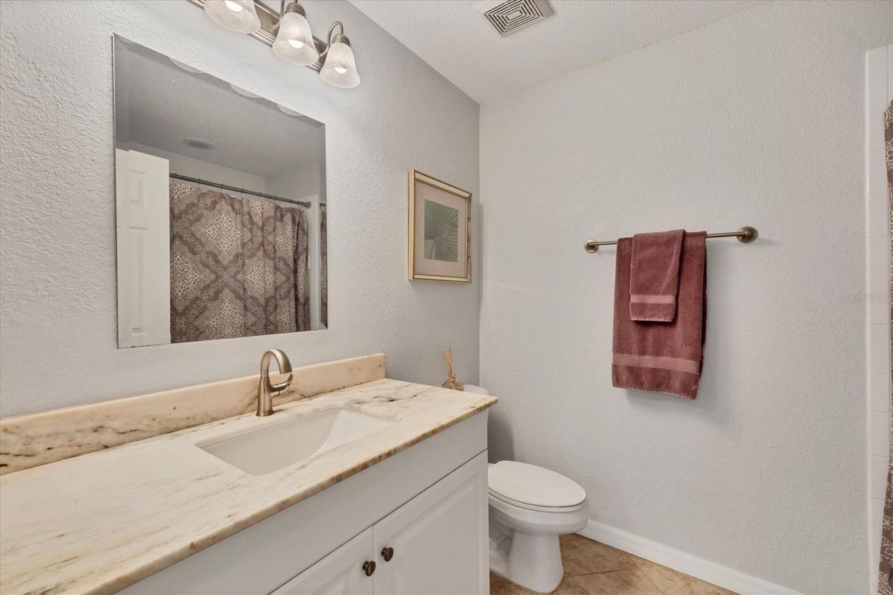 6342 Grand Oak Circle, Unit 204, Bradenton, FL 34203 Photo