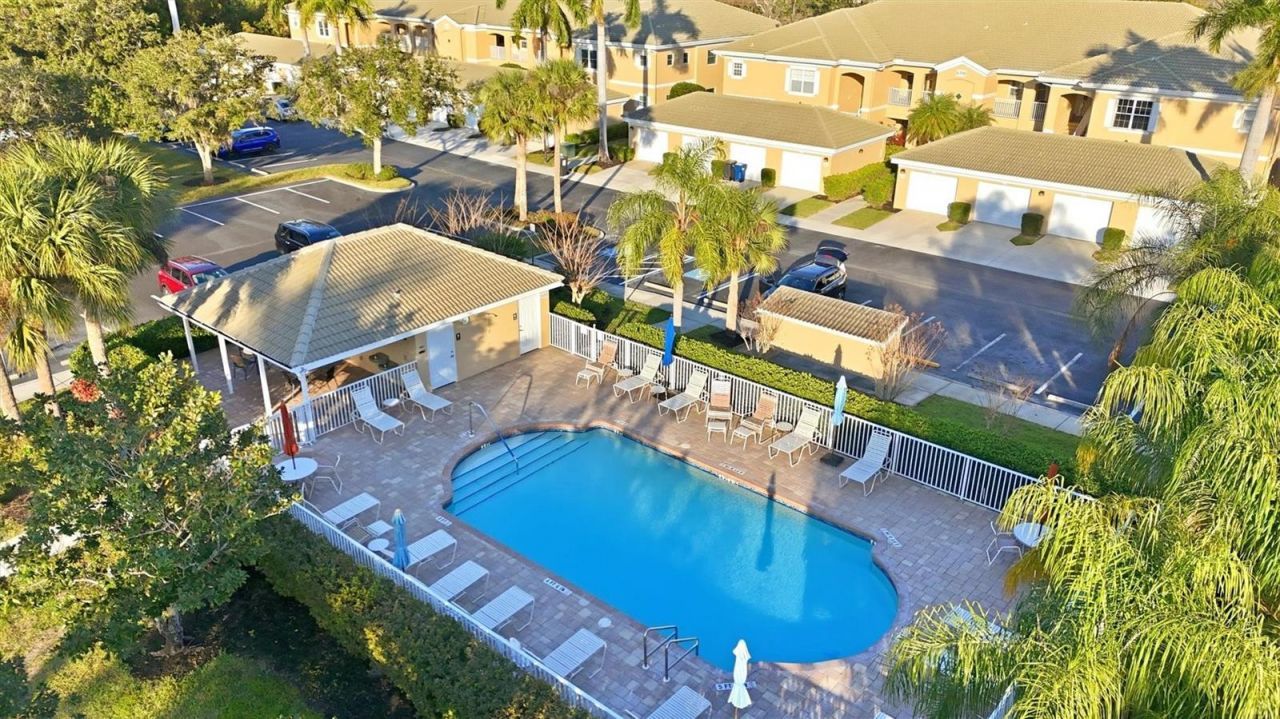 6342 Grand Oak Circle, Unit 204, Bradenton, FL 34203 Photo