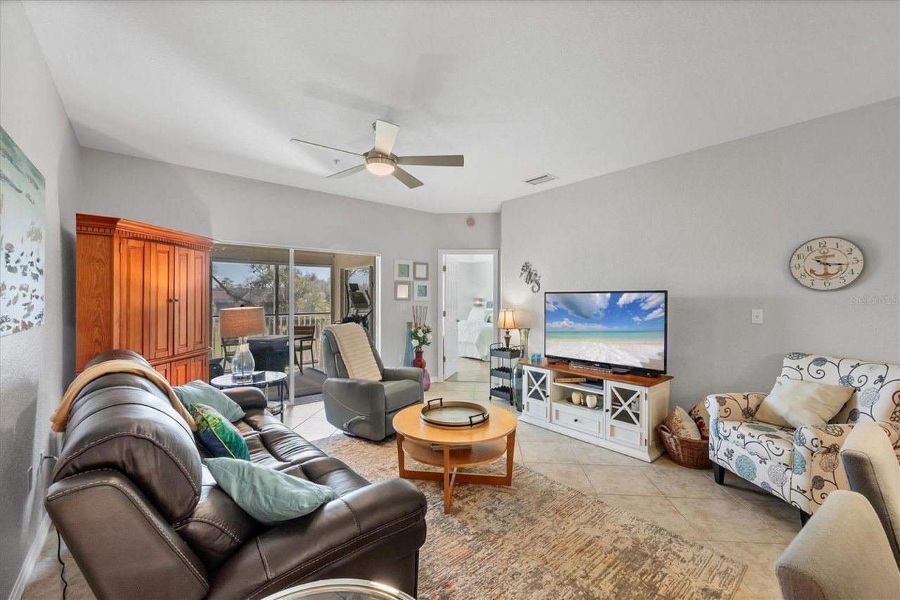 6342 Grand Oak Circle, Unit 204, Bradenton, FL 34203 Photo