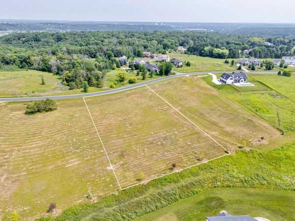 3948 Mayo Woodlands Road SW, Rochester, MN 55902
