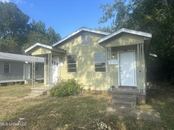 2012 Woodlawn Street, Jackson, MS 39203