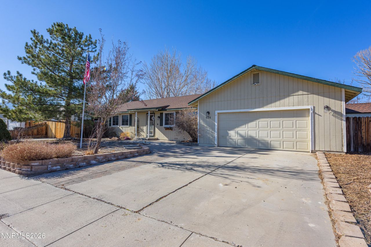 624 Victoria Way, Gardnerville, NV 89460 Photo