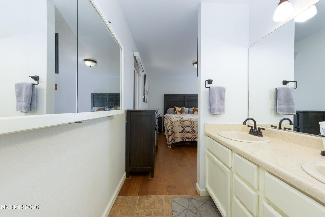 624 Victoria Way, Gardnerville, NV 89460 Photo