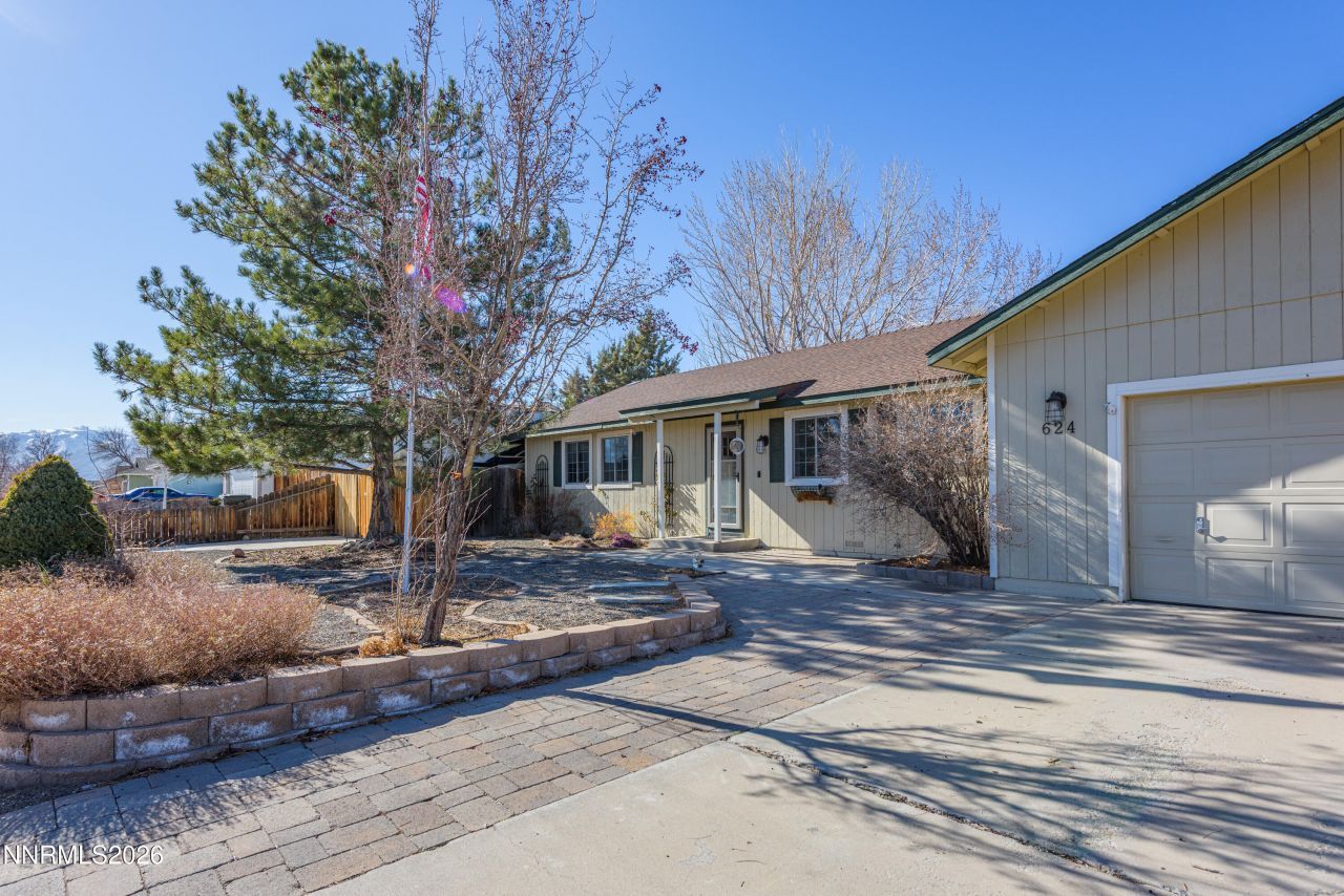 624 Victoria Way, Gardnerville, NV 89460 Photo