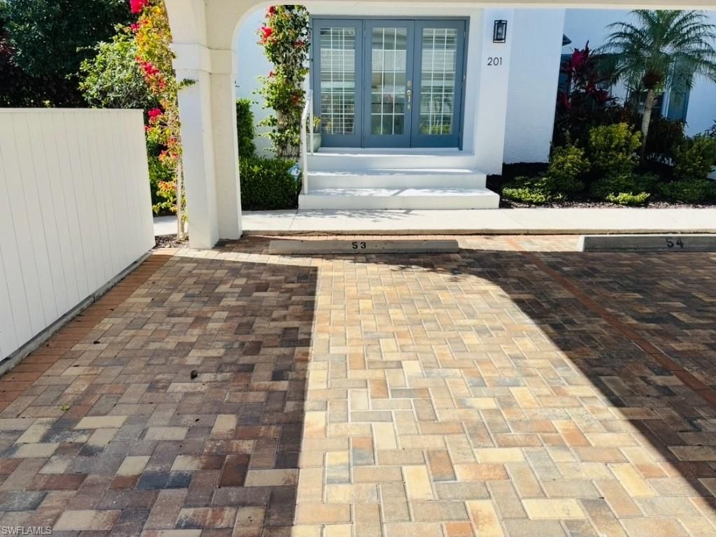 841 Tanbark Dr, Unit 201, Naples, FL 34108 Photo