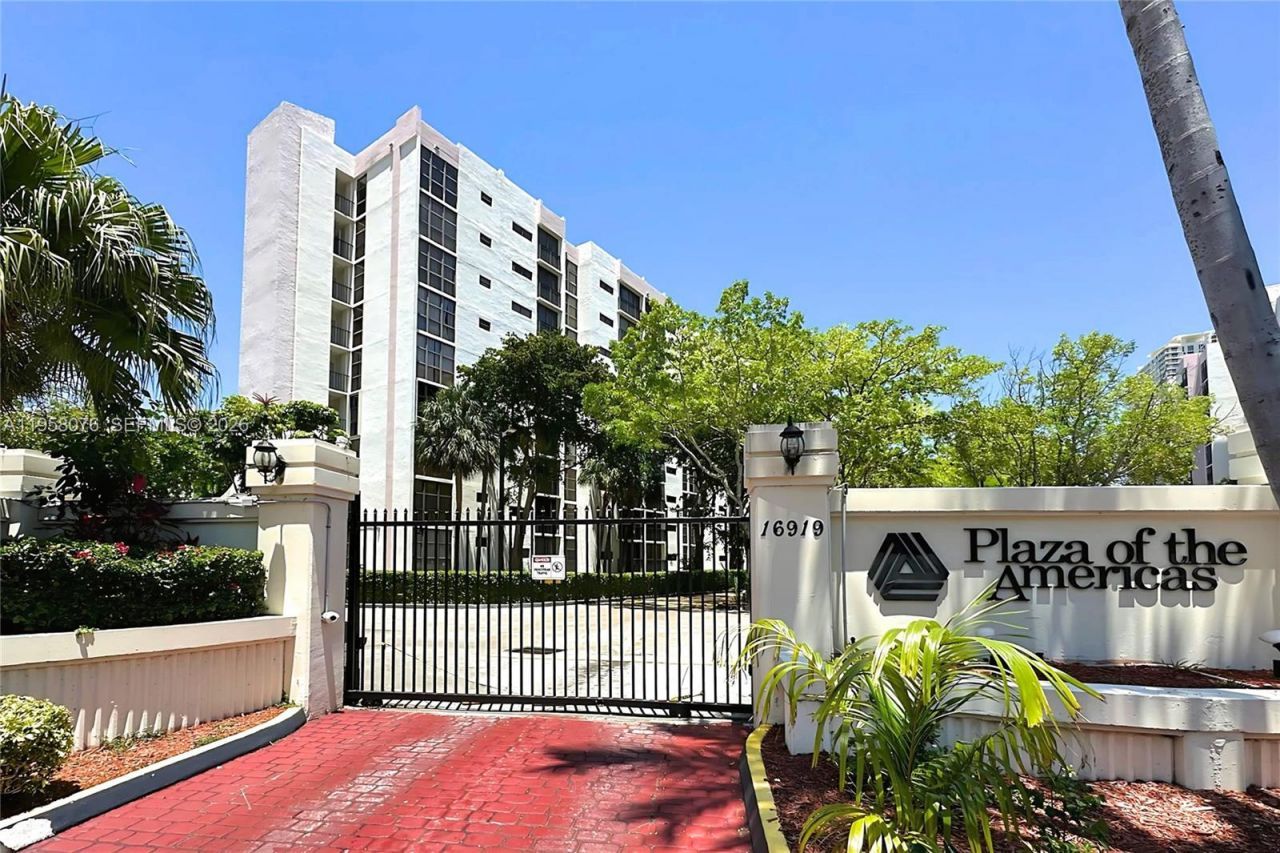 16919 N Bay Rd, Unit 617, Sunny Isles Beach, FL 33160 Photo