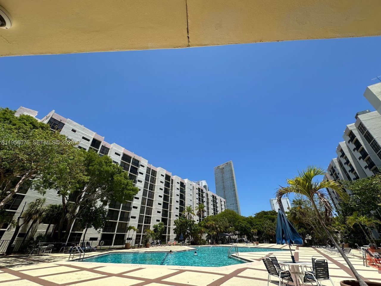 16919 N Bay Rd, Unit 617, Sunny Isles Beach, FL 33160 Photo